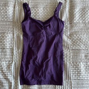 Lululemon tank size 6